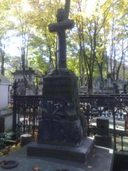 Zdjęcie grobu Leon D'obyrn (1)