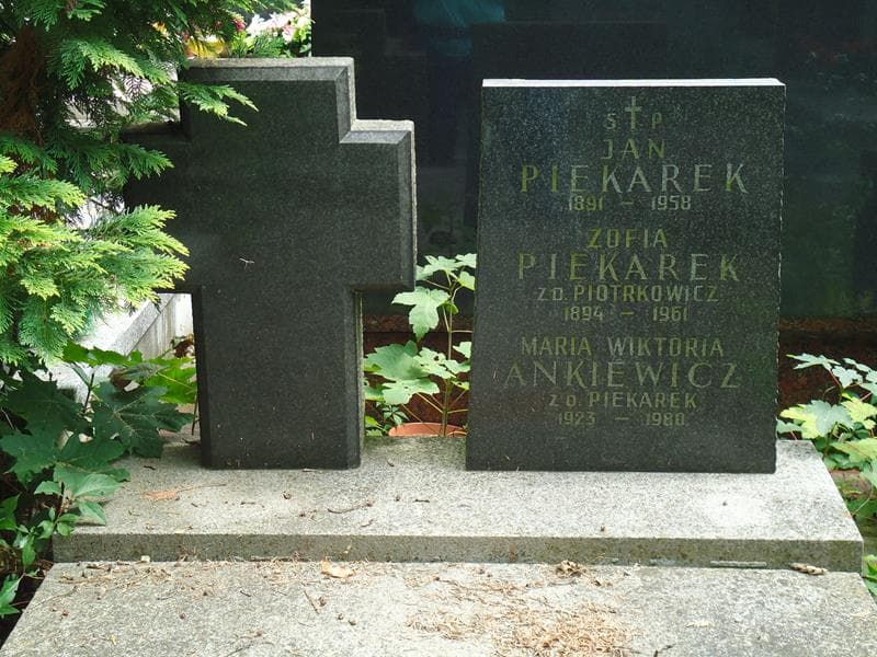 Zdjęcie grobu Jan Piekarek (2)