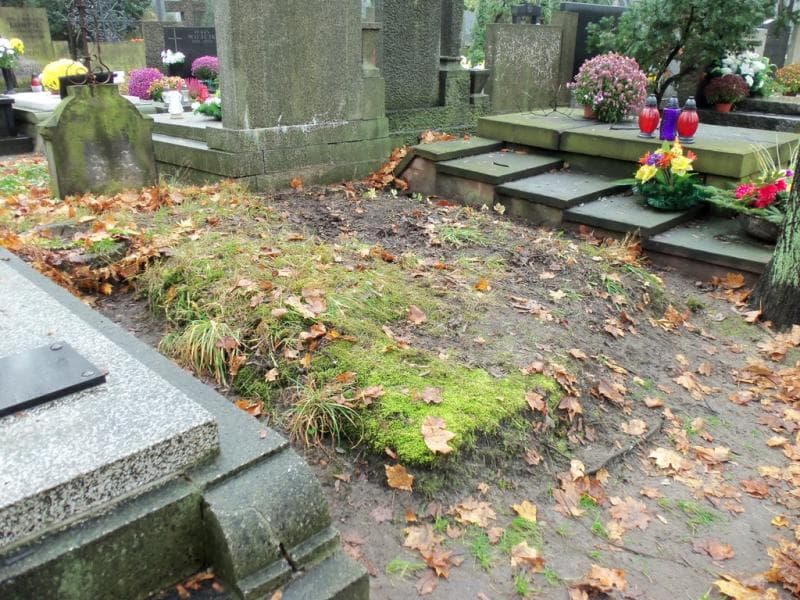 Zdjęcie grobu Anonim (1)