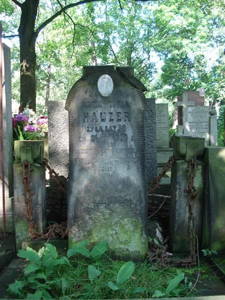 Zdjęcie grobu Roman Hauzer (2)