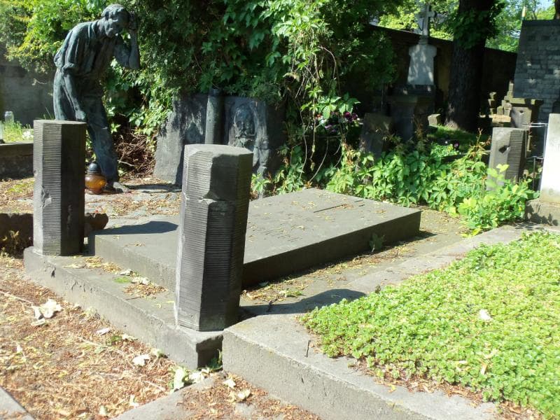 Zdjęcie grobu Luczyńscy (2)