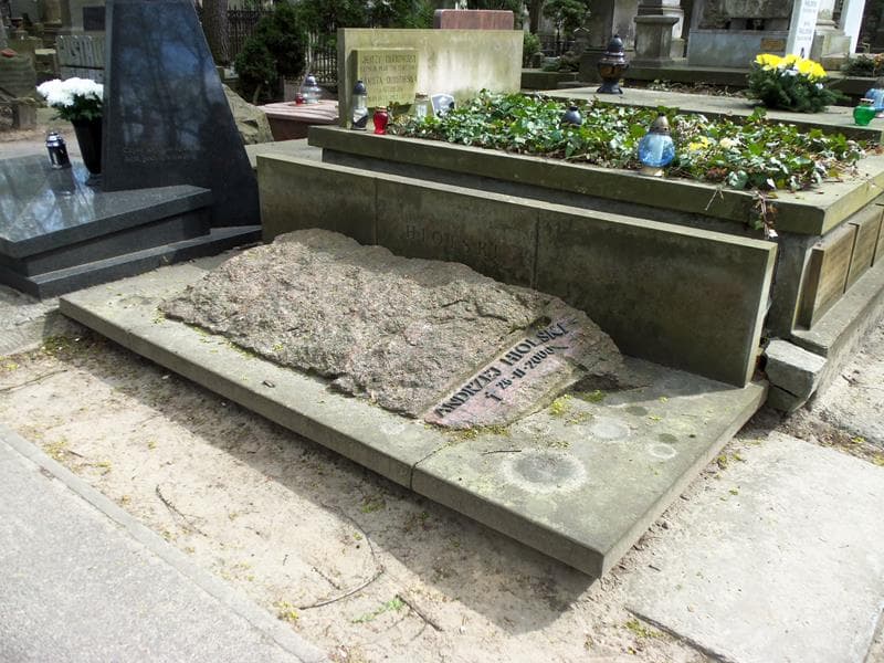 Zdjęcie grobu Andrzej Hiolski (1)