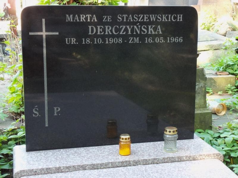 Zdjęcie grobu Marta Derczyńska (2)