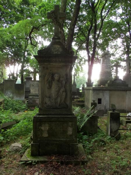 Zdjęcie grobu Rene Leudiere (2)