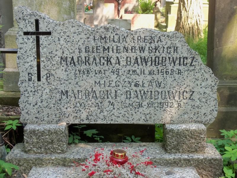 Zdjęcie grobu Emilia Irena Madracka - Dawidowicz (2)