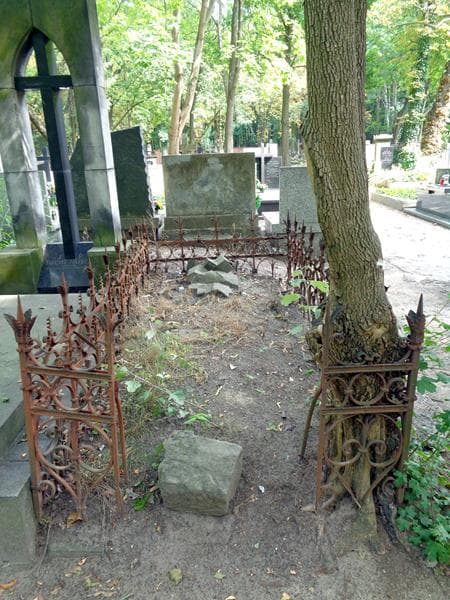 Zdjęcie grobu Anonim (1)