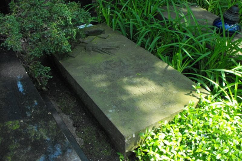 Zdjęcie grobu Juljan Królikowski (2)
