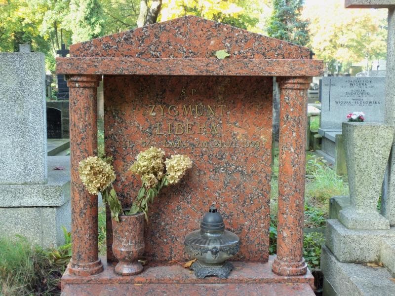 Zdjęcie grobu Zygmunt Libera (2)