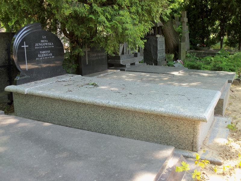 Zdjęcie grobu Irena Jungowska (1)