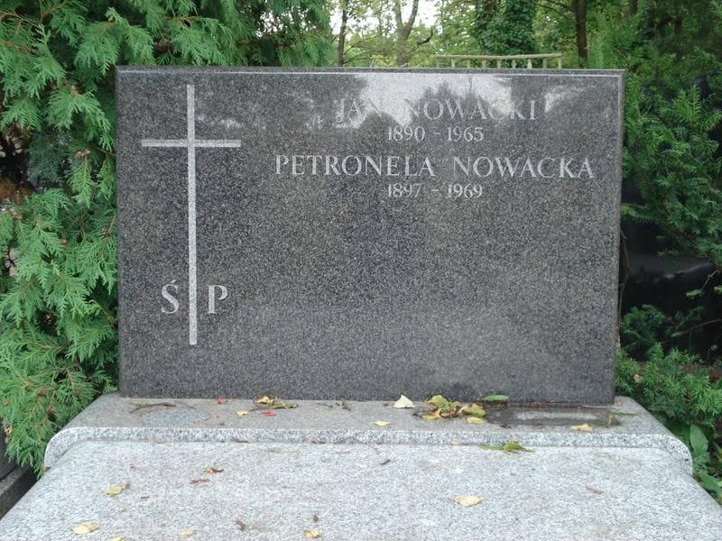 Zdjęcie grobu Jan Nowacki (2)