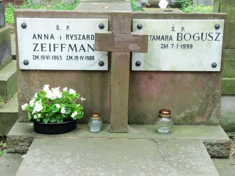 Zdjęcie grobu Tamara Bogusz (2)