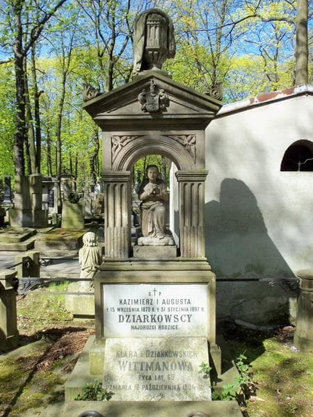 Zdjęcie grobu Augusta Dziarkowska (2)