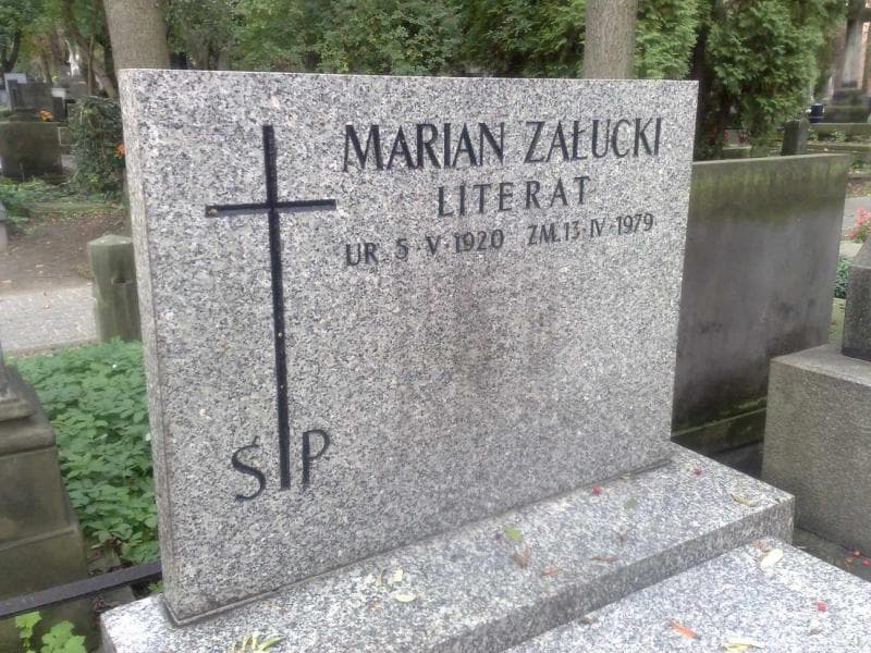 Zdjęcie grobu Marian Załucki (1)