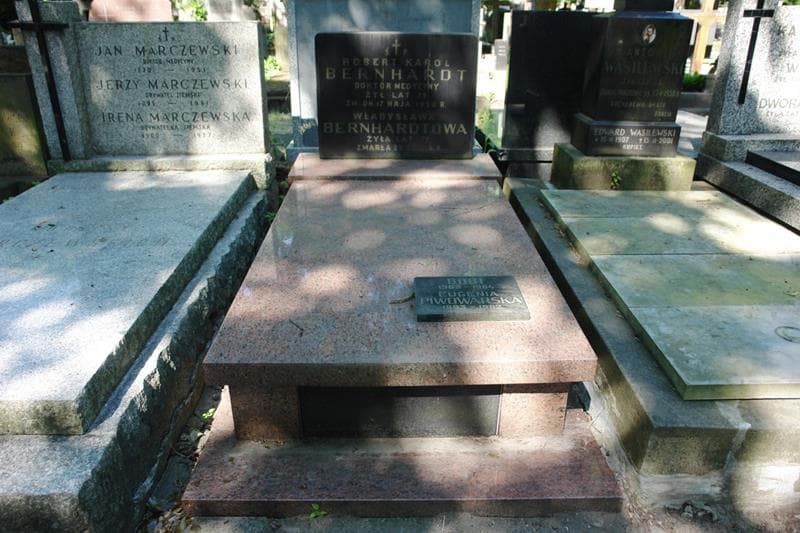 Zdjęcie grobu Robert Karol Bernhardt (1)