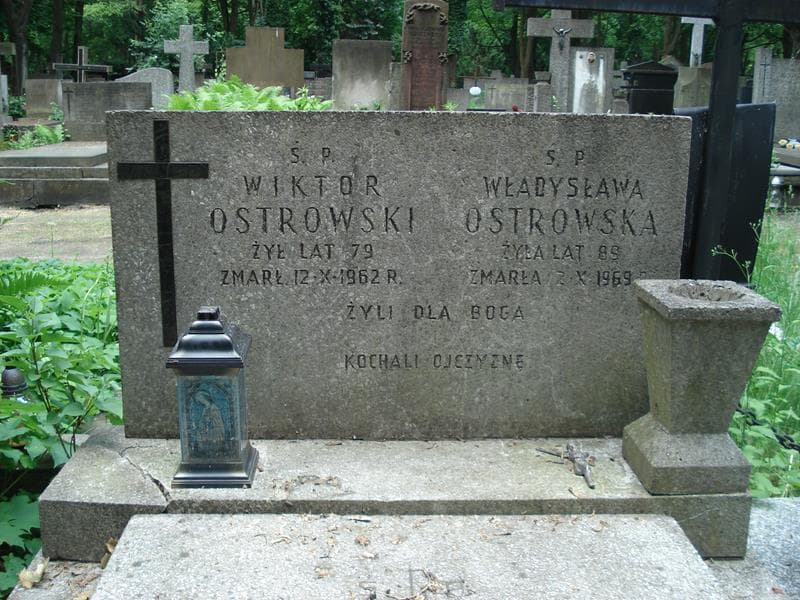 Zdjęcie grobu Wiktor Ostrowski (1)
