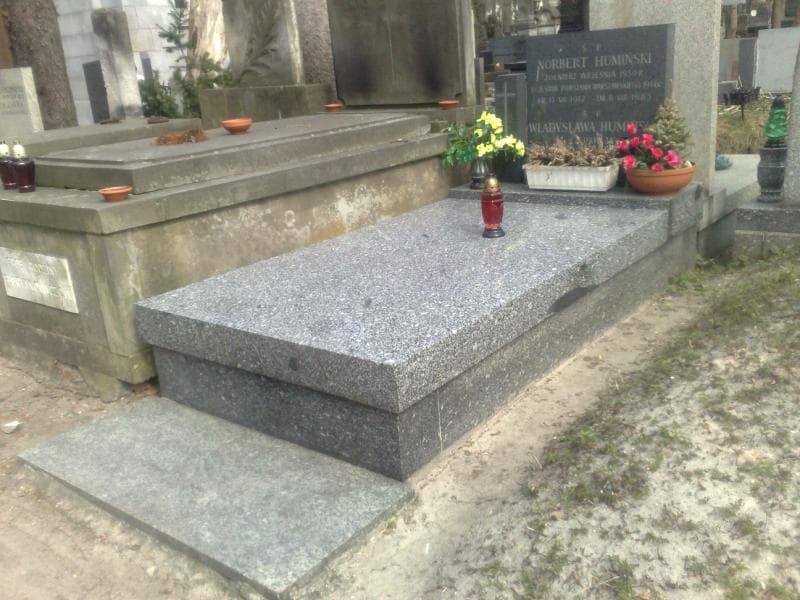 Zdjęcie grobu Władysława Humińska (1)