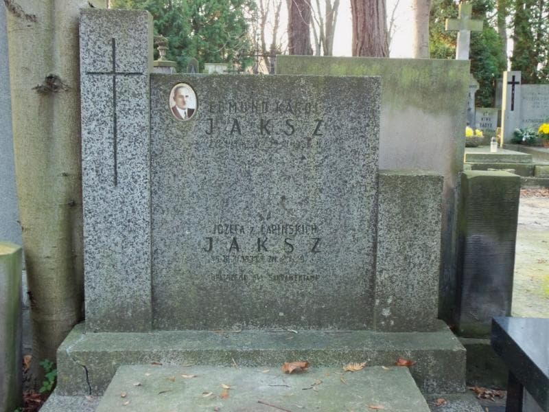 Zdjęcie grobu Józefa Jaksz (2)