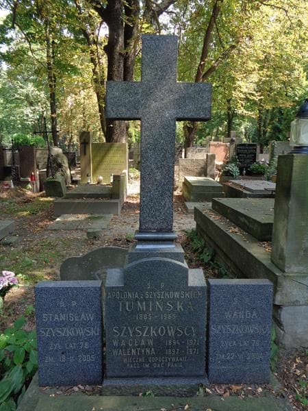 Zdjęcie grobu Maria Artazowa (2)
