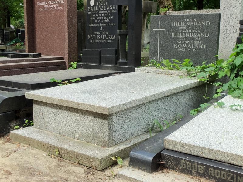 Zdjęcie grobu Kazimiera Hillenbrand (1)
