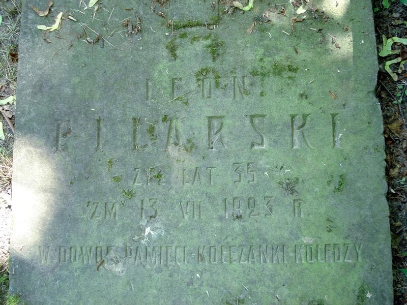 Zdjęcie grobu Leon Pilarski (2)