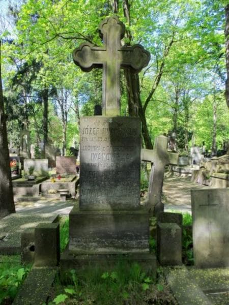 Zdjęcie grobu Leon Iwanowski (2)