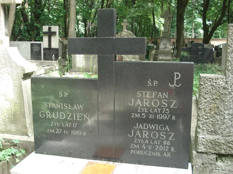 Zdjęcie grobu Stefan Jarosz (1)