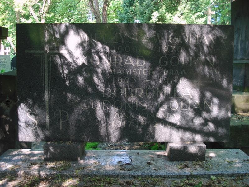Zdjęcie grobu Konrad Golian (2)