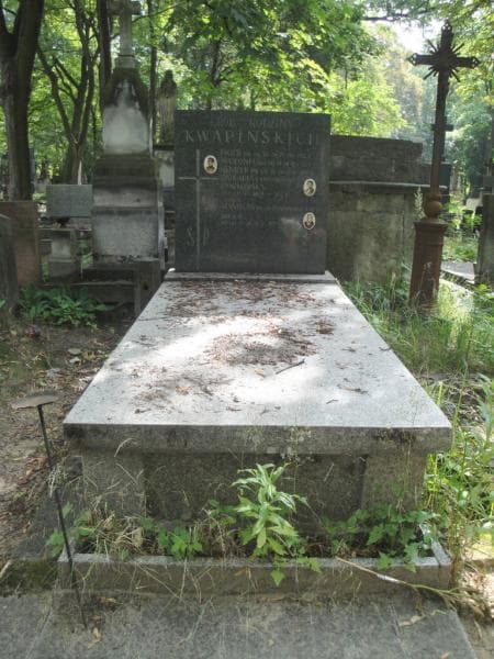 Zdjęcie grobu: Wiktor Kwapiński