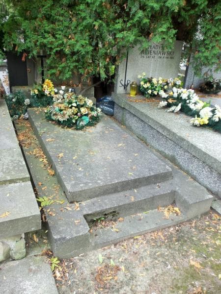 Zdjęcie grobu Piotr Laskowski (1)