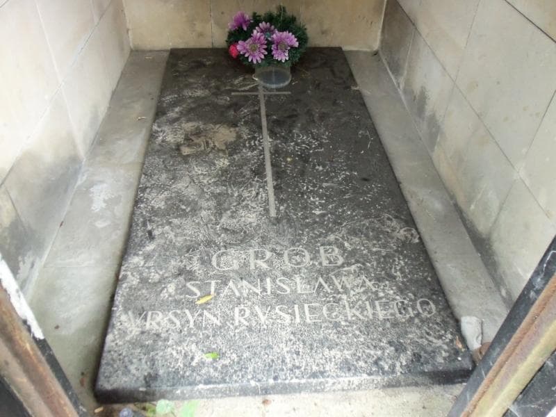 Zdjęcie grobu Stanisław Ursyn Rusiecki (1)