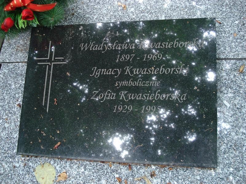 Zdjęcie grobu Władysława Kwasieborska (1)