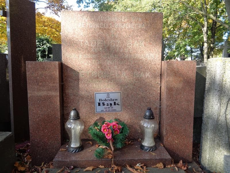 Zdjęcie grobu Tadeusz Bąk (1)