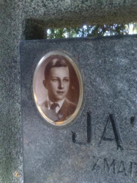 Zdjęcie grobu Krzysztof Jastrzębski (2)