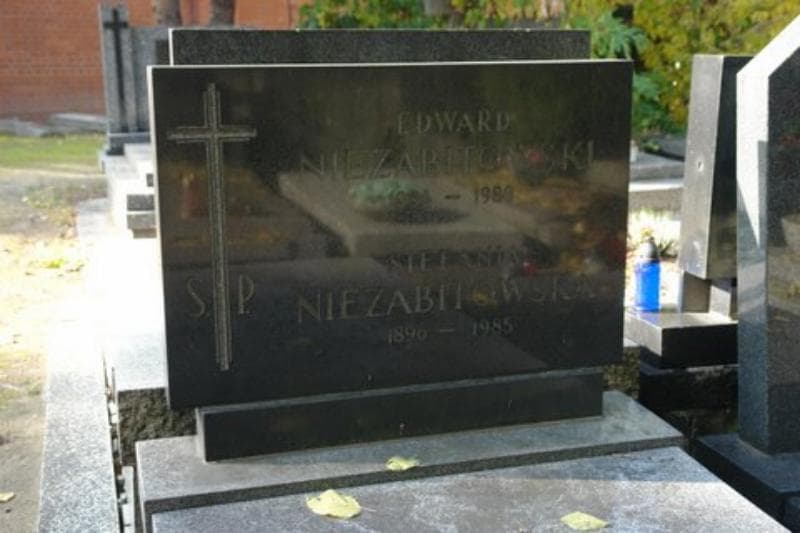 Zdjęcie grobu Edward Niezabitowski (2)
