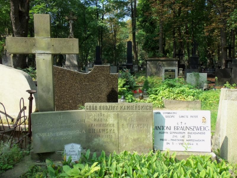 Zdjęcie grobu Włodzimierz Bielawski (2)