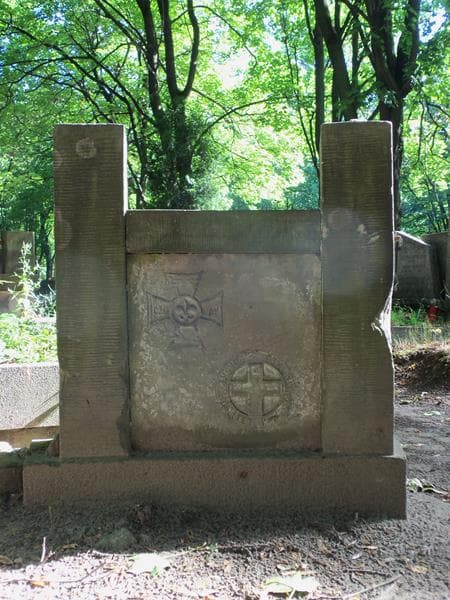 Zdjęcie grobu Anonim (2)