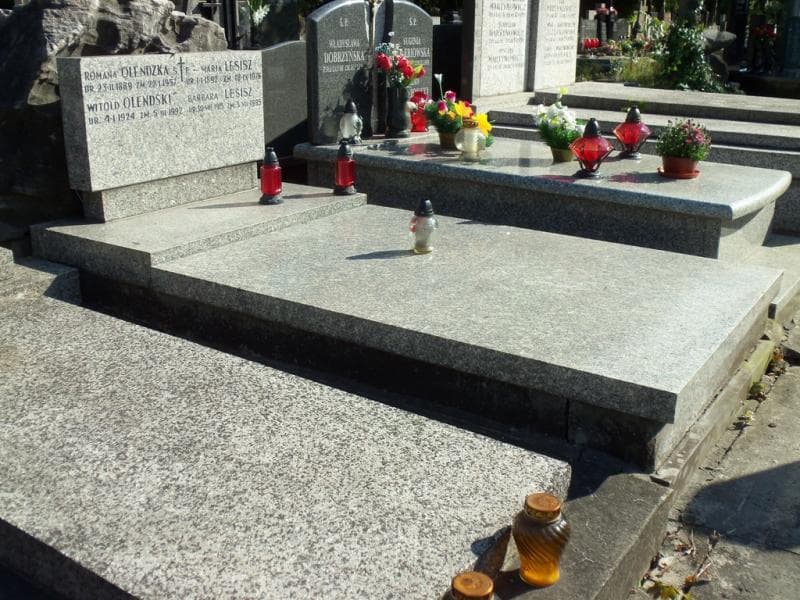 Zdjęcie grobu Romana Olendzka (1)