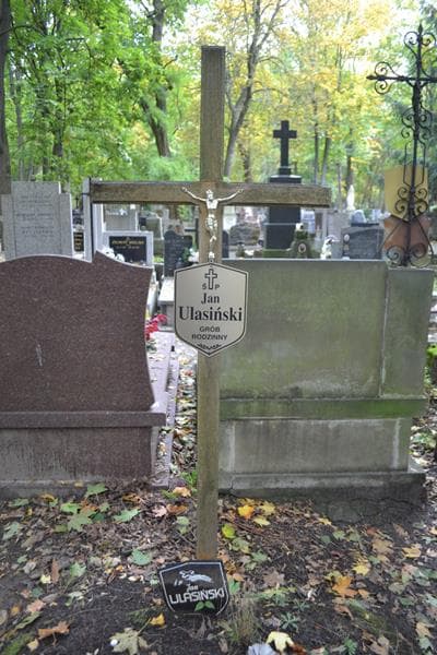 Zdjęcie grobu Jan Ulasiński (2)