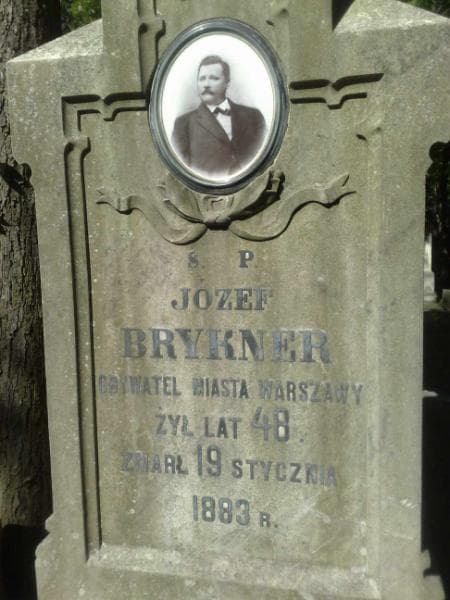 Zdjęcie grobu Wiktor Brykner (2)