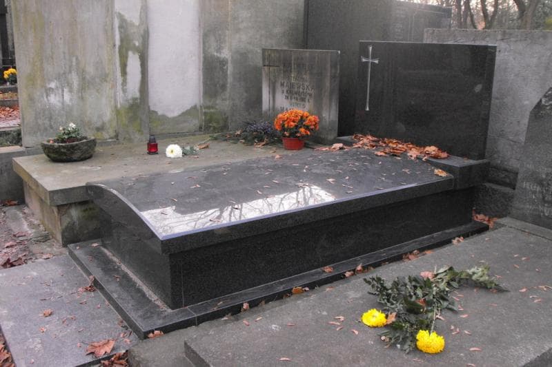 Zdjęcie grobu Anonim (1)