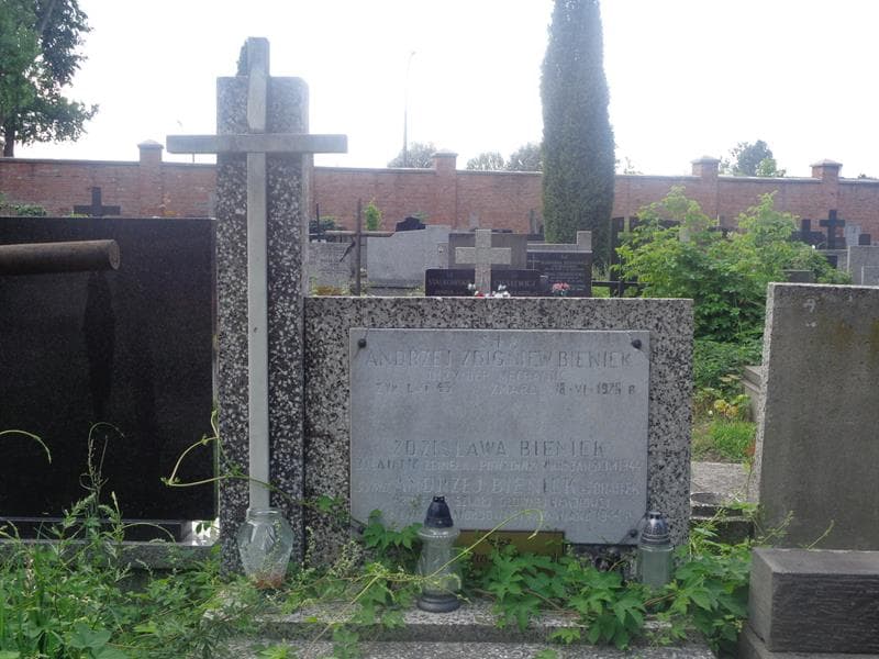 Zdjęcie grobu Andrzej Zbigniew Bieniek (2)