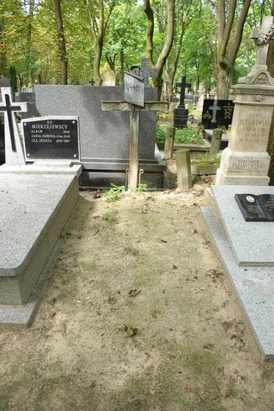 Zdjęcie grobu Tomasz Stosio (1)