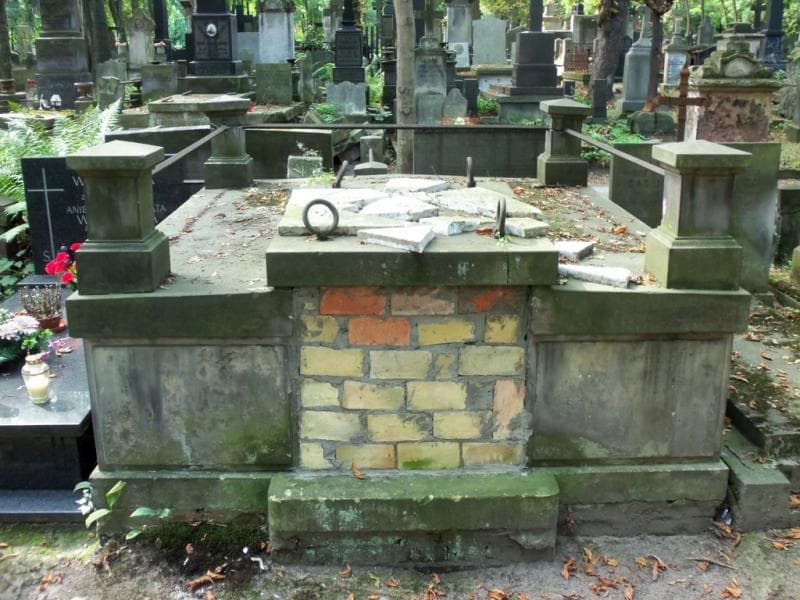 Zdjęcie grobu: Ksawery Kucharski