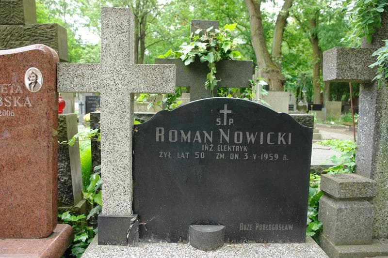 Zdjęcie grobu Roman Nowicki (2)