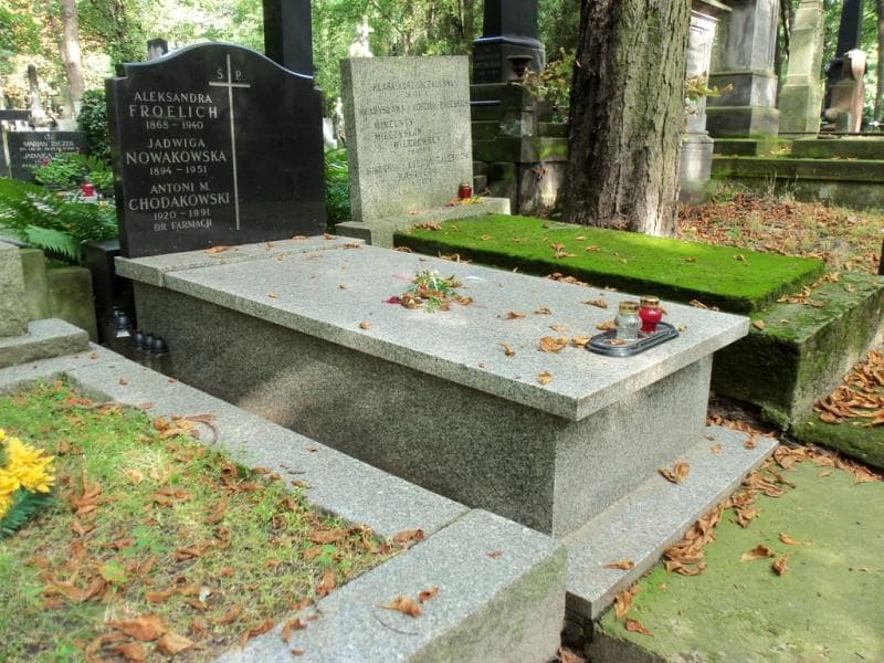 Zdjęcie grobu Antoni M. Chodakowski (1)