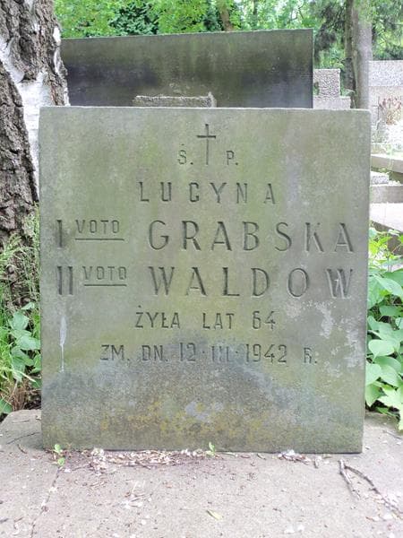 Zdjęcie grobu Lucyna Waldow (2)