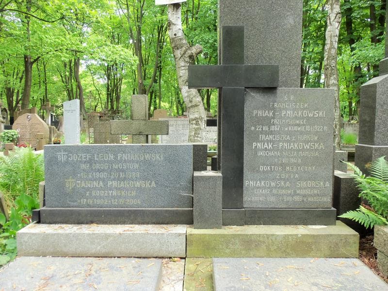 Zdjęcie grobu Zofia Pniakowska-Sikorska (2)