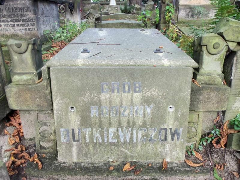 Zdjęcie grobu Butkiewiczowie (1)