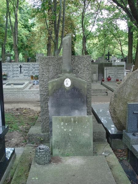Zdjęcie grobu Jerzy Adach (2)