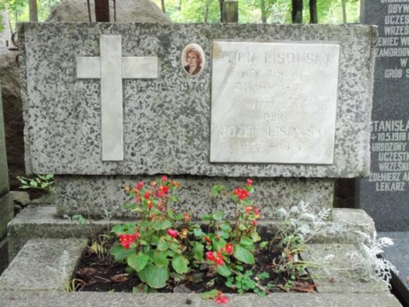 Zdjęcie grobu Józef Lisowski (2)